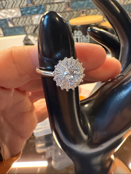 Jewelry - Clear Crystal Halo Statement Ring in Silver-tone